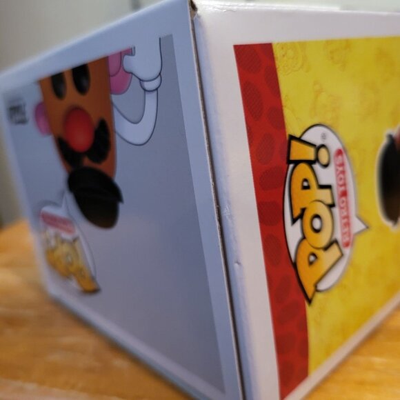 Mr. Potato Head (Mixed Up) Target Exclusive Funko Pop - Picture 9 of 10